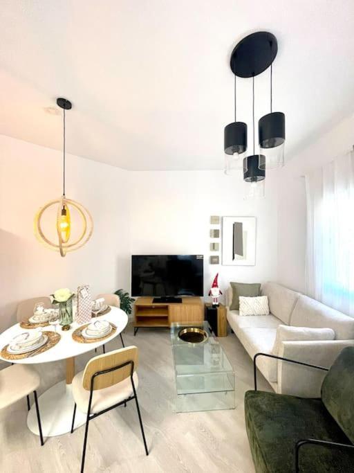 Historical Centre! Private Terrace & Gym-near Public Parking Màlaga