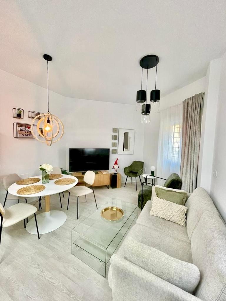 Apartament Historical Centre! Private Terrace & Gym-near Public Parking