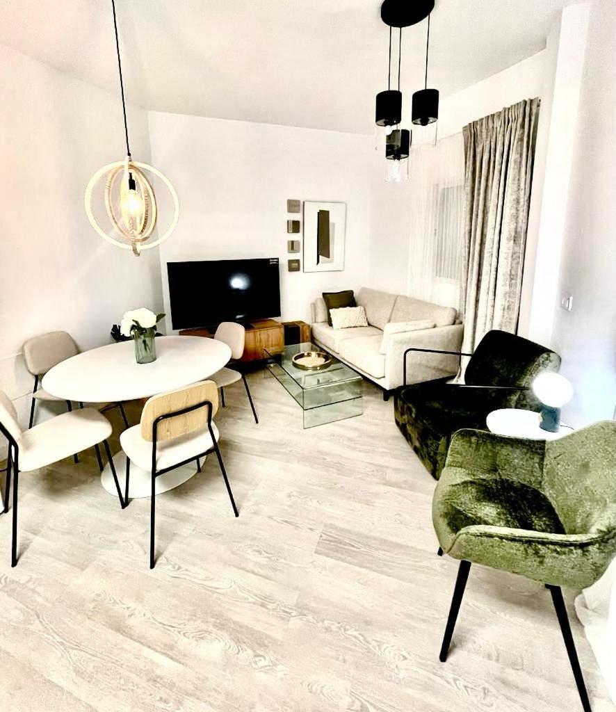 Historical Centre! Private Terrace & Gym-near Public Parking * Màlaga