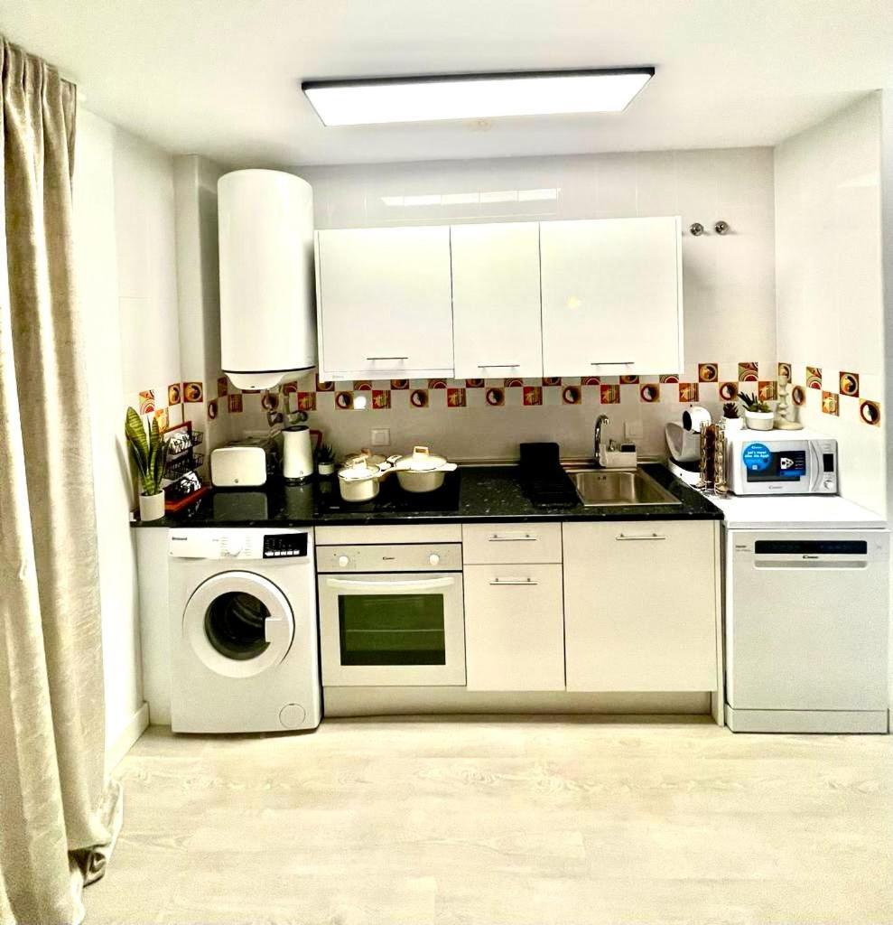 Historical Centre! Private Terrace & Gym-near Public Parking * Màlaga